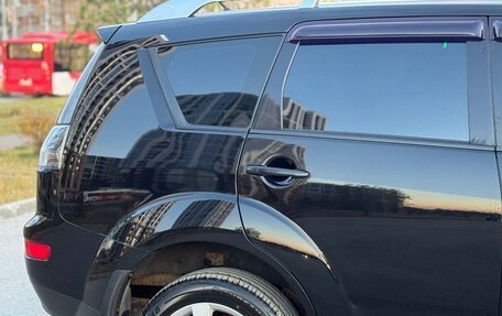 Mitsubishi Outlander III рестайлинг 3, 2007 год, 920 000 рублей, 16 фотография