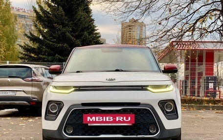 KIA Soul III, 2020 год, 1 799 000 рублей, 2 фотография