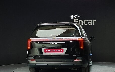 KIA Carnival, 2025 год, 5 500 000 рублей, 4 фотография