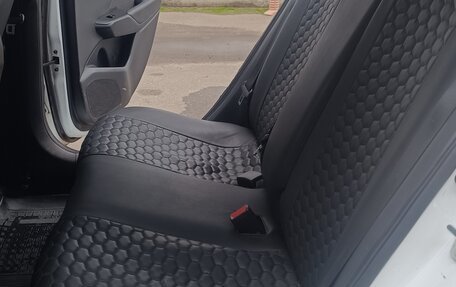 Hyundai Solaris II рестайлинг, 2017 год, 750 000 рублей, 2 фотография