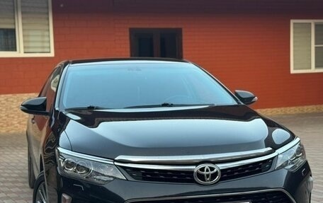 Toyota Camry, 2018 год, 2 350 000 рублей, 6 фотография