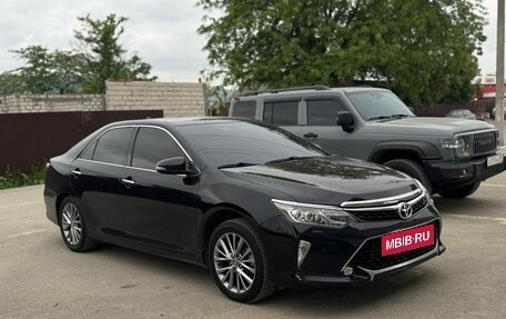 Toyota Camry, 2018 год, 2 350 000 рублей, 12 фотография
