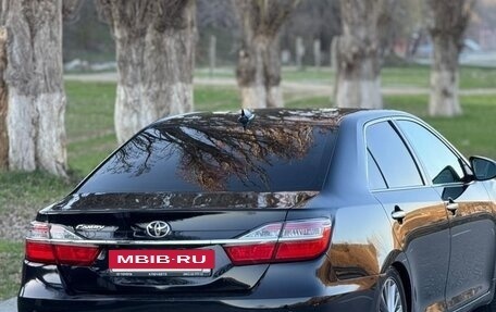Toyota Camry, 2018 год, 2 350 000 рублей, 16 фотография