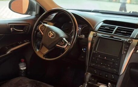 Toyota Camry, 2018 год, 2 350 000 рублей, 26 фотография