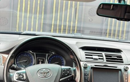 Toyota Camry, 2018 год, 2 350 000 рублей, 30 фотография