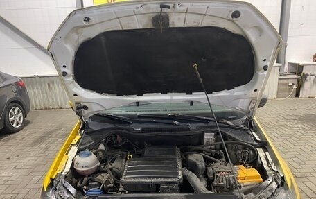 Volkswagen Polo VI (EU Market), 2016 год, 450 000 рублей, 10 фотография