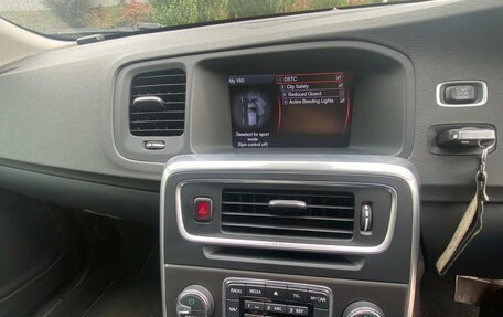 Volvo V60 I, 2011 год, 1 400 000 рублей, 11 фотография