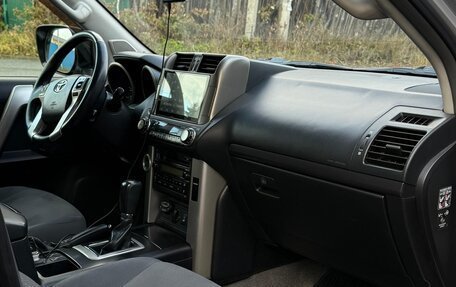 Toyota Land Cruiser Prado 150 рестайлинг 2, 2011 год, 2 500 000 рублей, 4 фотография