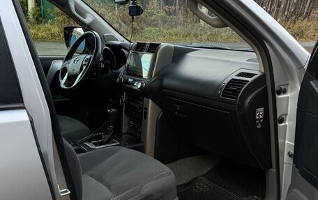 Toyota Land Cruiser Prado 150 рестайлинг 2, 2011 год, 2 500 000 рублей, 7 фотография