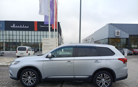 Mitsubishi Outlander III рестайлинг 3, 2015 год, 1 500 000 рублей, 10 фотография