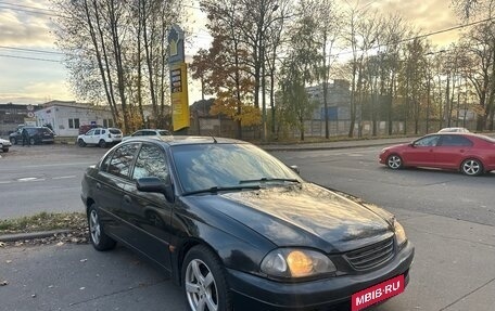 Toyota Avensis III рестайлинг, 1998 год, 220 000 рублей, 1 фотография