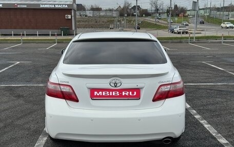 Toyota Camry, 2010 год, 2 200 000 рублей, 4 фотография