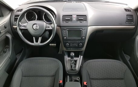 Skoda Yeti I рестайлинг, 2014 год, 1 250 000 рублей, 25 фотография