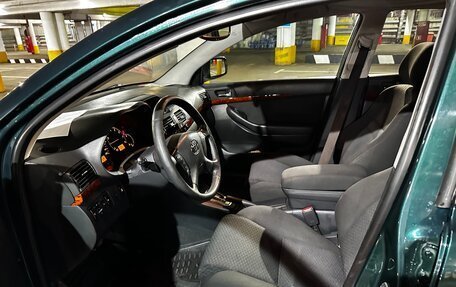 Toyota Avensis III рестайлинг, 2006 год, 675 000 рублей, 16 фотография