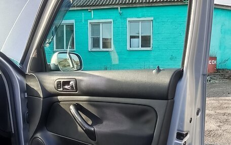 Volkswagen Golf IV, 2003 год, 600 000 рублей, 16 фотография