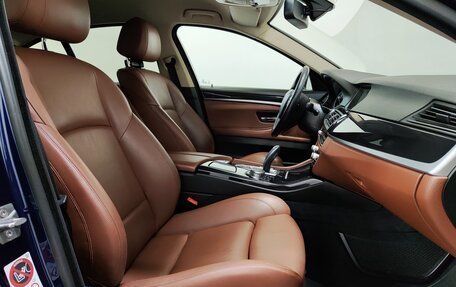 BMW 5 серия, 2016 год, 1 820 000 рублей, 8 фотография