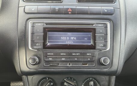 Volkswagen Polo VI (EU Market), 2012 год, 650 000 рублей, 9 фотография