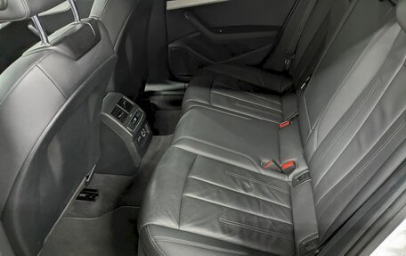 Audi A4, 2019 год, 1 950 000 рублей, 17 фотография