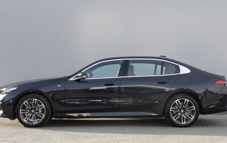 BMW 5 серия, 2024 год, 9 100 000 рублей, 3 фотография