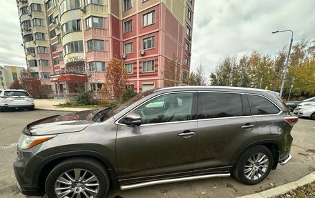 Toyota Highlander III, 2014 год, 3 199 000 рублей, 5 фотография