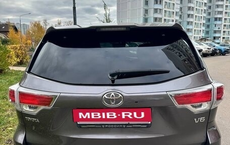 Toyota Highlander III, 2014 год, 3 199 000 рублей, 2 фотография