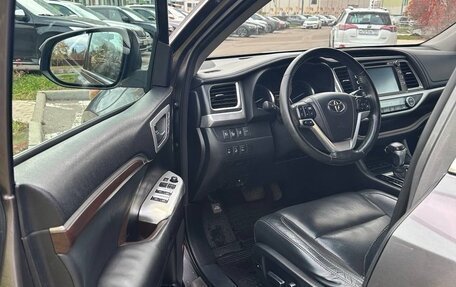 Toyota Highlander III, 2014 год, 3 199 000 рублей, 13 фотография