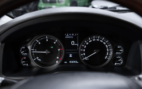 Toyota Land Cruiser 200, 2018 год, 5 600 000 рублей, 11 фотография