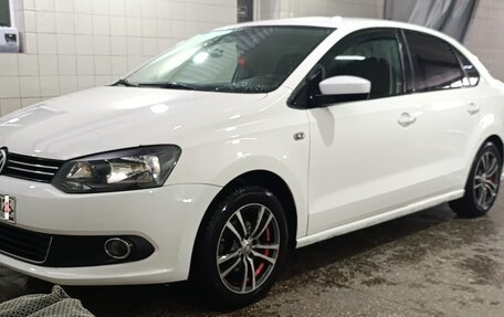 Volkswagen Polo VI (EU Market), 2013 год, 600 000 рублей, 8 фотография