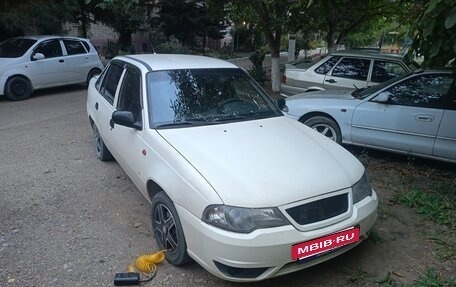 Daewoo Nexia I рестайлинг, 2010 год, 200 000 рублей, 2 фотография