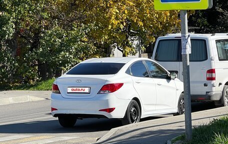 Hyundai Solaris II рестайлинг, 2015 год, 670 000 рублей, 2 фотография