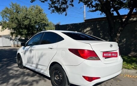 Hyundai Solaris II рестайлинг, 2015 год, 670 000 рублей, 17 фотография