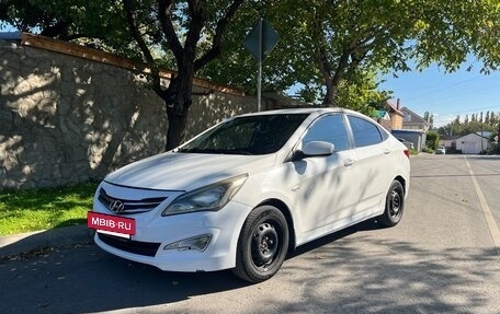 Hyundai Solaris II рестайлинг, 2015 год, 670 000 рублей, 21 фотография