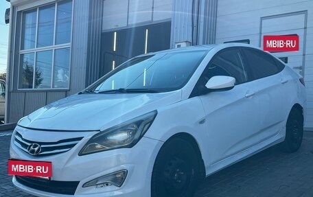 Hyundai Solaris II рестайлинг, 2015 год, 670 000 рублей, 8 фотография