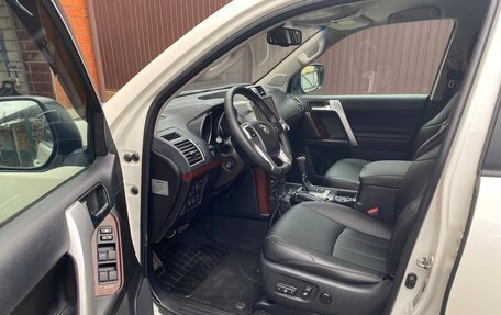 Toyota Land Cruiser Prado 150 рестайлинг 2, 2015 год, 3 500 000 рублей, 7 фотография
