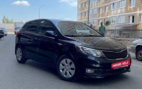 KIA Rio III рестайлинг, 2017 год, 899 000 рублей, 3 фотография