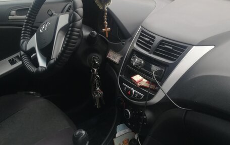 Hyundai Accent IV, 2011 год, 550 000 рублей, 7 фотография