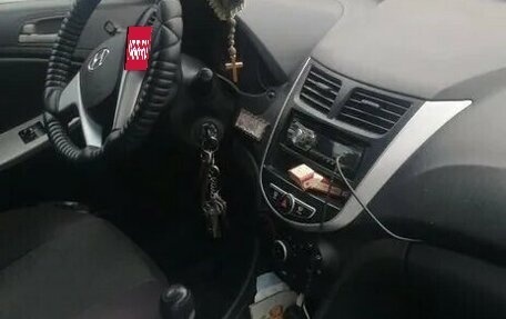 Hyundai Accent IV, 2011 год, 550 000 рублей, 4 фотография