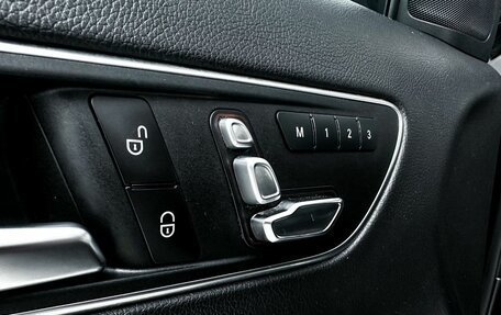 Mercedes-Benz GLA, 2019 год, 3 100 000 рублей, 11 фотография