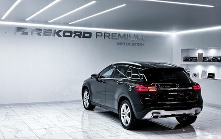 Mercedes-Benz GLA, 2019 год, 3 100 000 рублей, 27 фотография