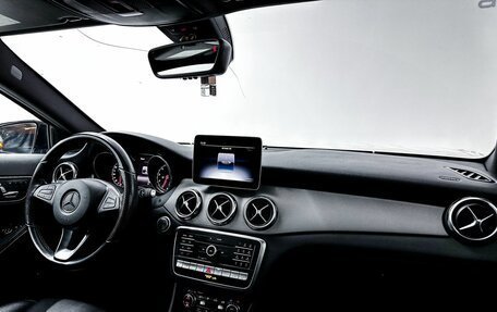 Mercedes-Benz GLA, 2019 год, 3 100 000 рублей, 26 фотография