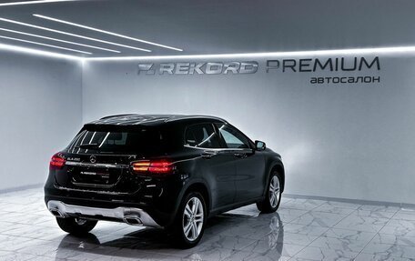 Mercedes-Benz GLA, 2019 год, 3 100 000 рублей, 30 фотография