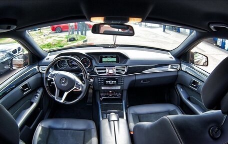Mercedes-Benz E-Класс, 2013 год, 2 450 000 рублей, 3 фотография