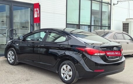 Hyundai Elantra V, 2015 год, 950 000 рублей, 10 фотография