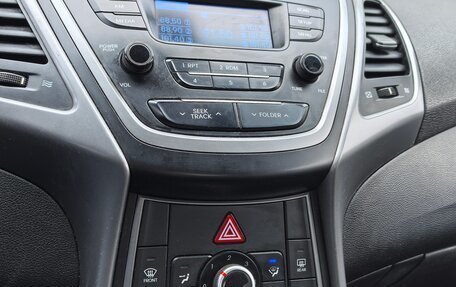 Hyundai Elantra V, 2015 год, 950 000 рублей, 18 фотография