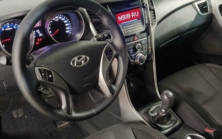 Hyundai i30 II рестайлинг, 2013 год, 839 000 рублей, 11 фотография