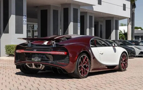Bugatti Chiron, 2021 год, 332 510 400 рублей, 6 фотография