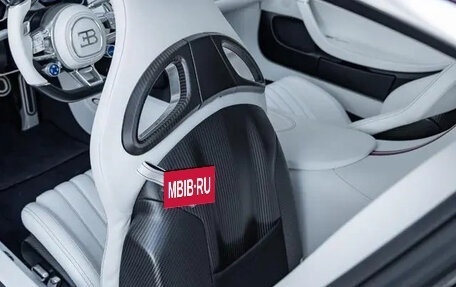 Bugatti Chiron, 2021 год, 332 510 400 рублей, 12 фотография