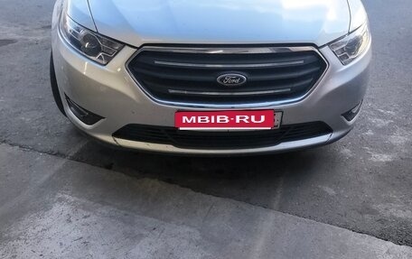 Ford Taurus VI рестайлинг, 2016 год, 1 500 000 рублей, 5 фотография