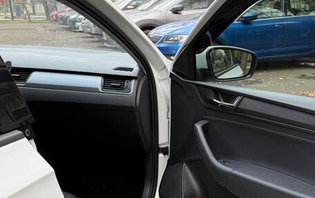 Skoda Rapid I, 2018 год, 1 900 000 рублей, 13 фотография