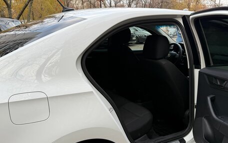 Skoda Rapid I, 2018 год, 1 900 000 рублей, 11 фотография